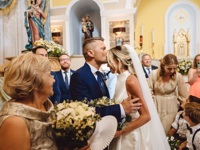 Il matrimonio di Ilaria e Eugeniu a Castellabate, Salerno 27