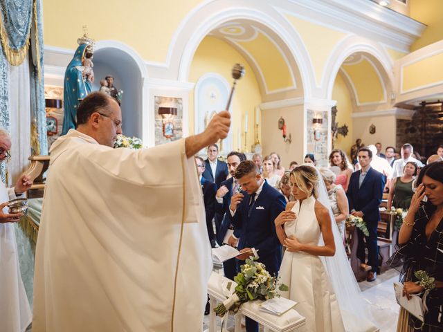 Il matrimonio di Ilaria e Eugeniu a Castellabate, Salerno 28