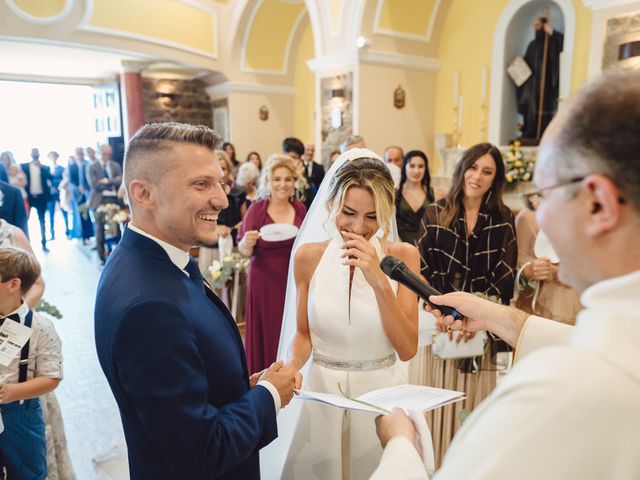 Il matrimonio di Ilaria e Eugeniu a Castellabate, Salerno 30
