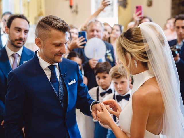 Il matrimonio di Ilaria e Eugeniu a Castellabate, Salerno 31