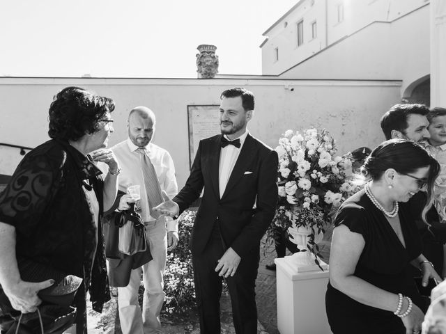 Il matrimonio di Stefano e Sara a Sorrento, Napoli 11