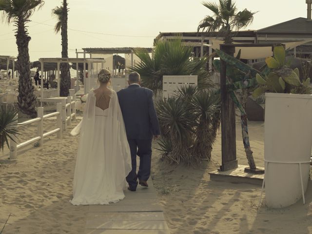 Il matrimonio di Andrea e Elena a Viareggio, Lucca 13