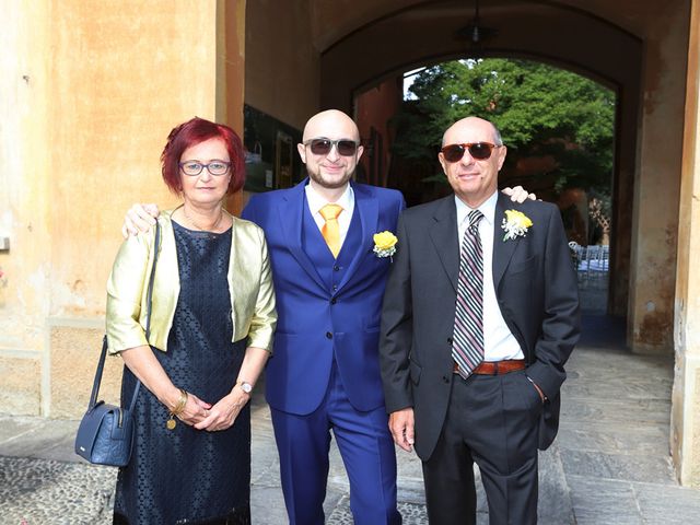 Il matrimonio di Gianluca e Angela a Tradate, Varese 7