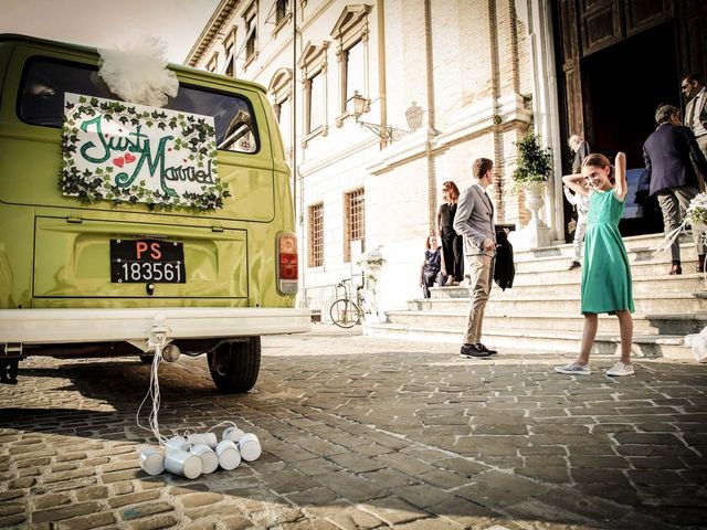 Il matrimonio di Luca e Eleonora a Senigallia, Ancona 30