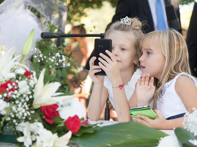 Il matrimonio di Michele e Lenaverts a Correggio, Reggio Emilia 71