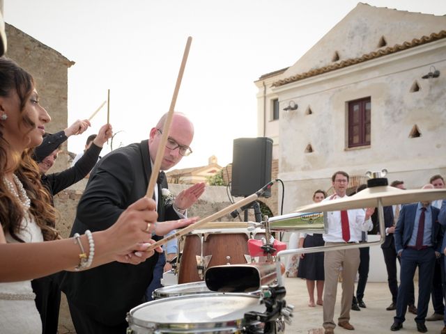 Il matrimonio di David e Grazia a Cirò Marina, Crotone 28