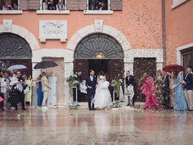 Il matrimonio di Anna Lucia e Andrea a Sant&apos;Ambrogio di Valpolicella, Verona 28