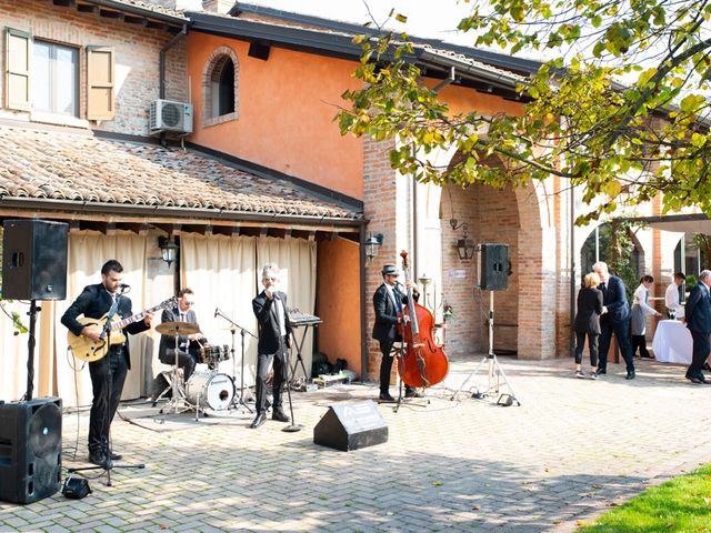 Il matrimonio di Gianluca e Gloria a Cadeo, Piacenza 27