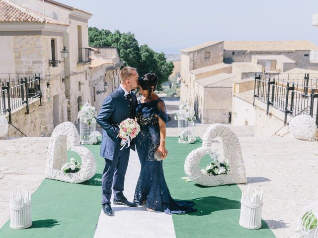 Il matrimonio di Giacomo e Veronica a Canicattì, Agrigento 10