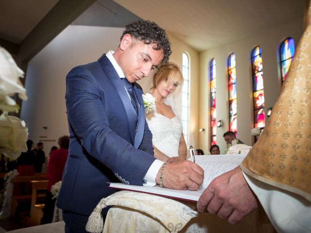 Il matrimonio di Fabio e Sandra a Tortoreto, Teramo 15