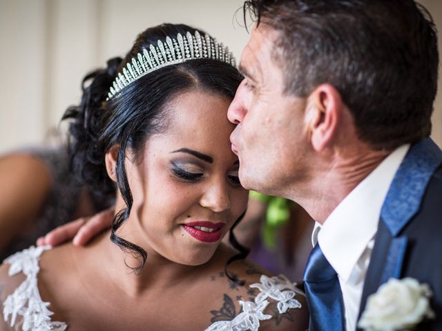 Il matrimonio di Pierluigi e Mayelin a San Gimignano, Siena 16