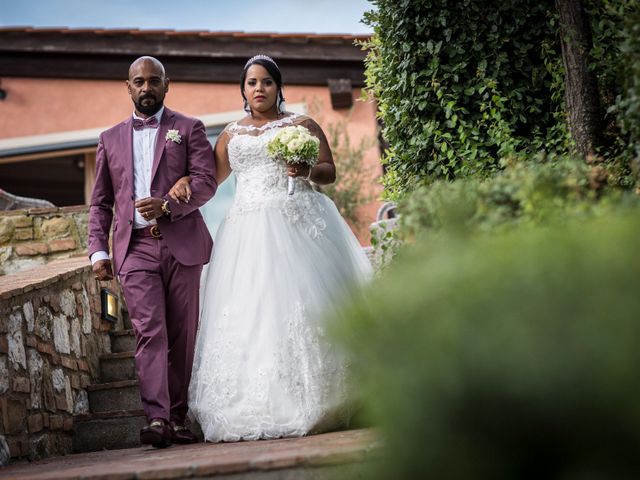 Il matrimonio di Pierluigi e Mayelin a San Gimignano, Siena 28