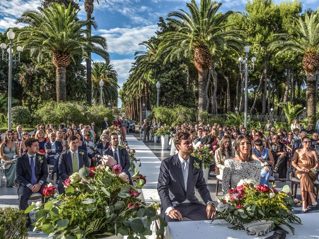 Il matrimonio di CARLA e VINCENZO a San Benedetto del Tronto, Ascoli Piceno 33