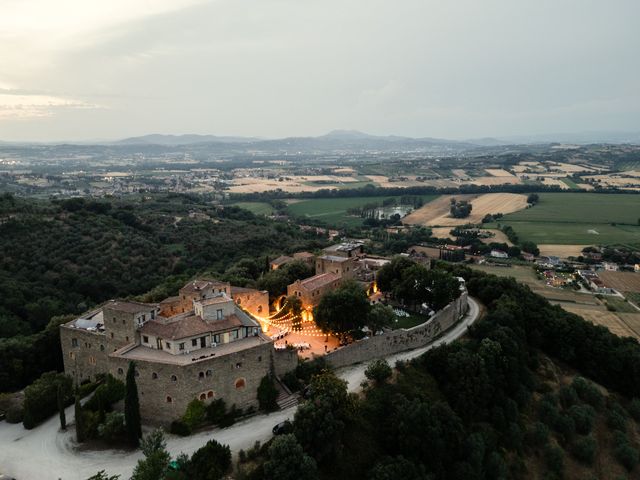 Il matrimonio di Deanna e Sebastian a Torgiano, Perugia 2