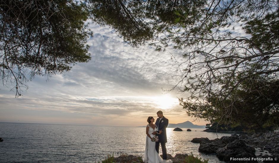 Il matrimonio di Raffaele e Stefania a Maratea, Potenza