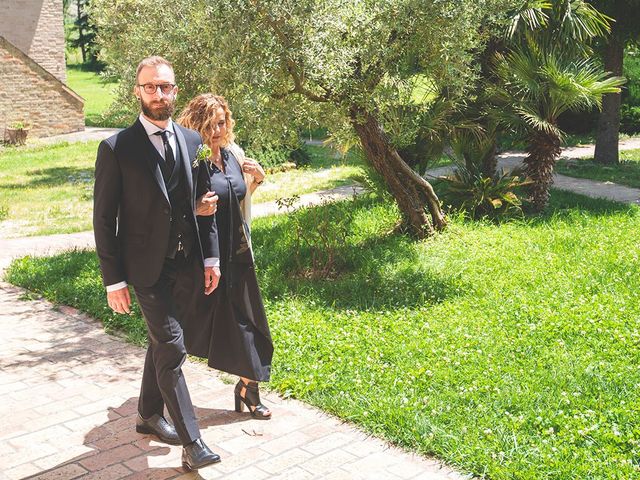 Il matrimonio di Leonardo e Lisa a Macerata, Macerata 6