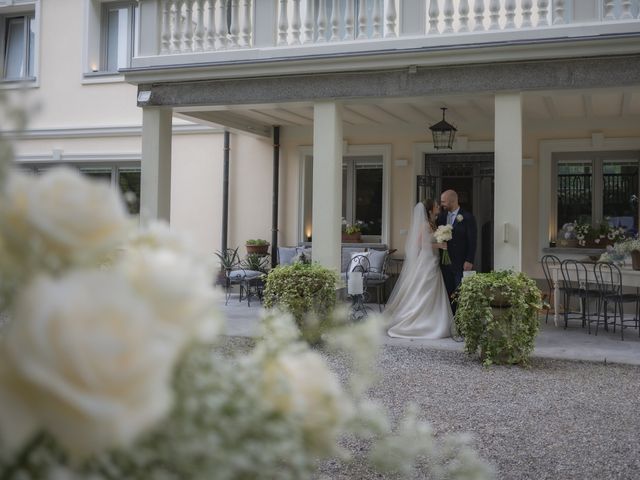 Il matrimonio di Gianluca e Laura a Lentate sul Seveso, Monza e Brianza 32