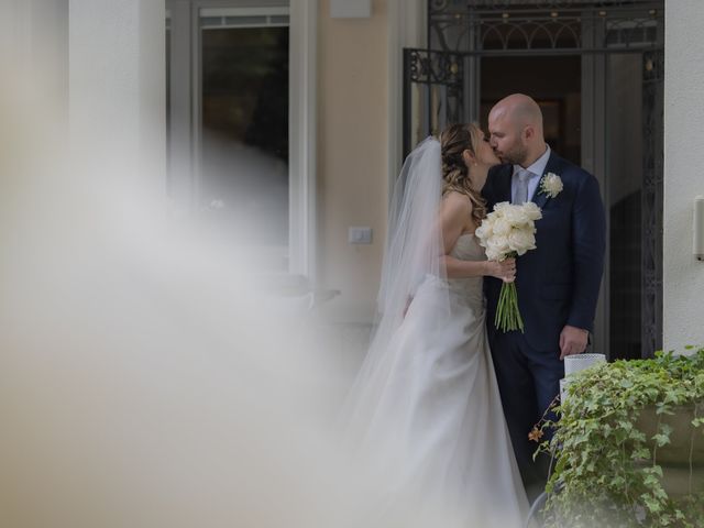 Il matrimonio di Gianluca e Laura a Lentate sul Seveso, Monza e Brianza 33