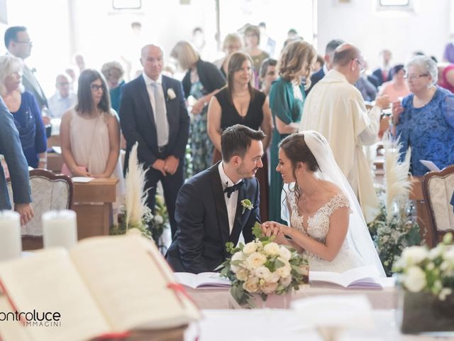 Il matrimonio di Luca  e Valentina  a Cordenons, Pordenone 20