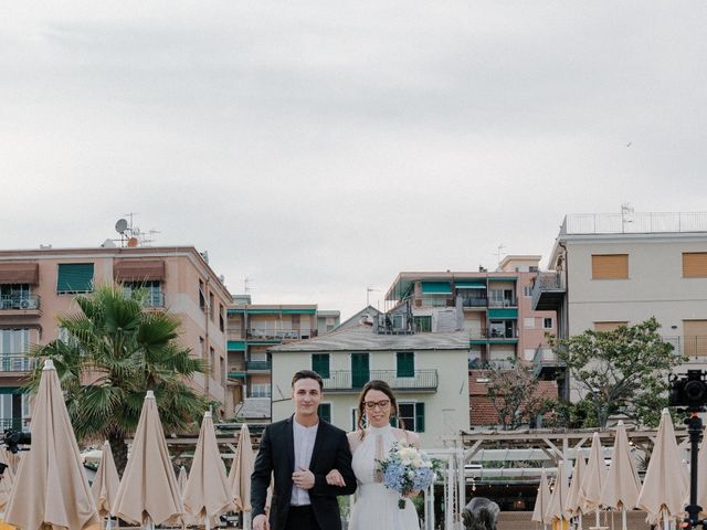 Il matrimonio di Matteo e Veronica  a Albissola Marina, Savona 10