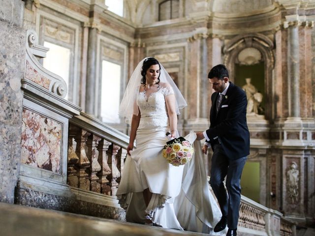 Il matrimonio di Vincenzo e Anna a Caserta, Caserta 17