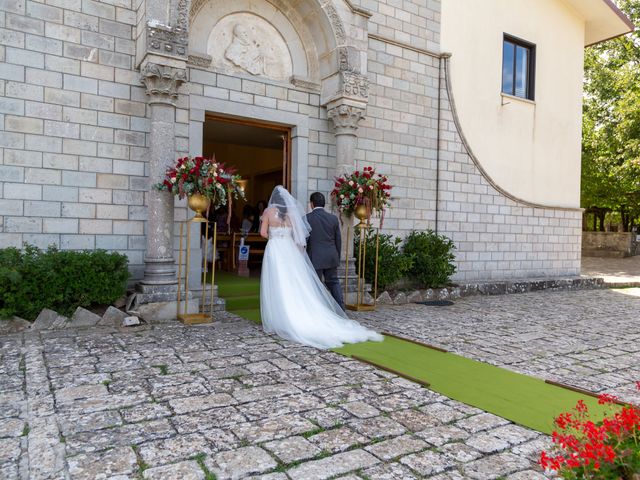 Il matrimonio di Tony e Antonella a Foiano di Val Fortore, Benevento 21