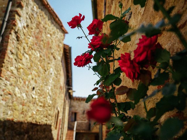 Il matrimonio di Sarah e Stan a Monticiano, Siena 29