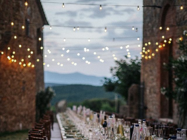 Il matrimonio di Sarah e Stan a Monticiano, Siena 53