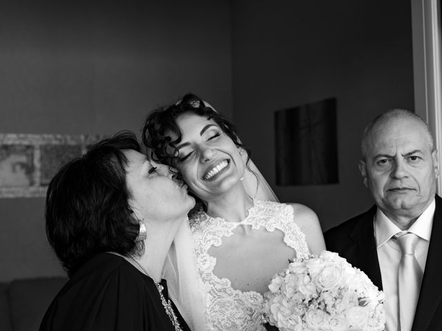 Il matrimonio di Andrea e Donatella a Portici, Napoli 18