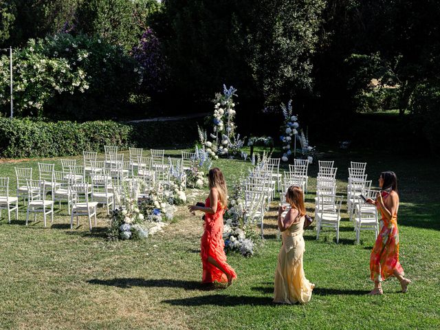 Il matrimonio di John e Lauren a Cisternino, Brindisi 25