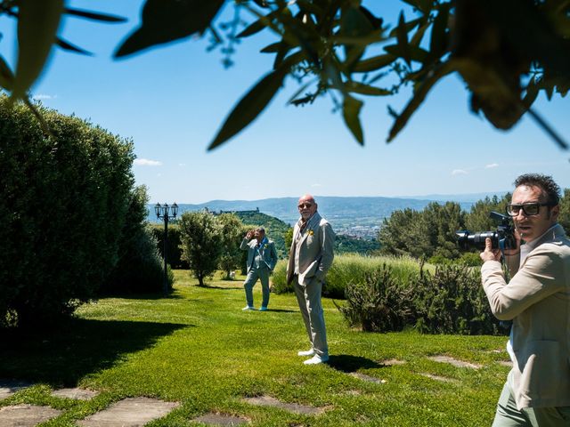 Il matrimonio di Vezio e Robi a Assisi, Perugia 16