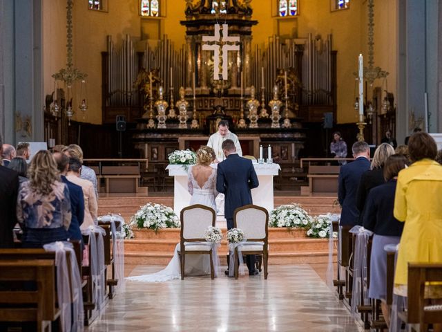 Il matrimonio di Luca e Barbara a Cesano Maderno, Monza e Brianza 20