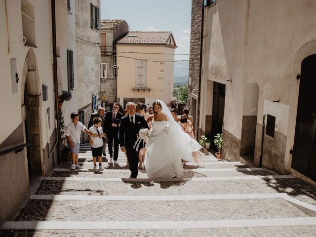 Il matrimonio di Marco e Floriana a Pietrabbondante, Isernia 13
