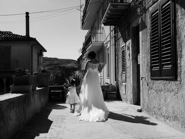 Il matrimonio di Giusi e Roberto a Caltavuturo, Palermo 27