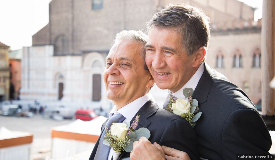 Il matrimonio di Adriano e Stefano a Bologna, Bologna