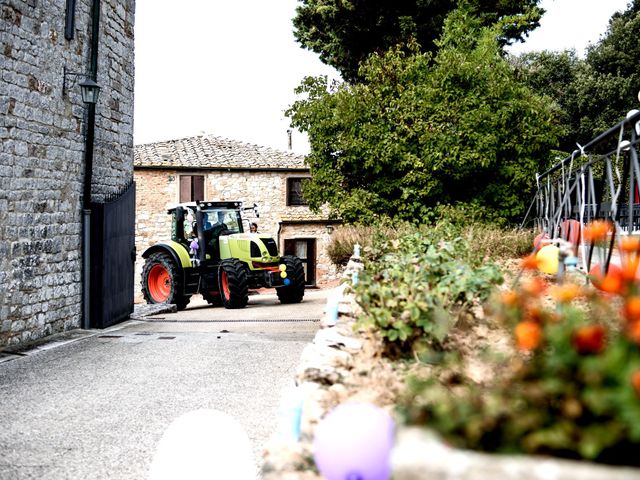 Il matrimonio di Adriano e Chiara a Castelfiorentino, Firenze 28