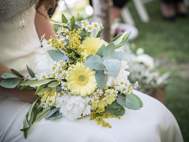 Il matrimonio di Luca e Noemi a Fortunago, Pavia 13