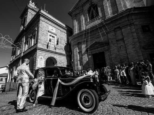 Il matrimonio di Nicola e Elena a Montefano, Macerata 40