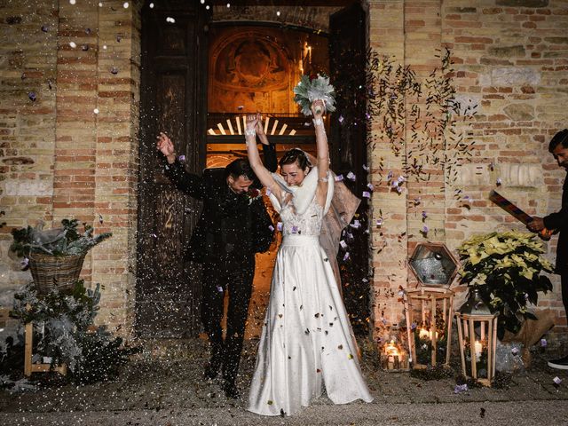 Il matrimonio di Paolo e Desirèe a Montecosaro, Macerata 10