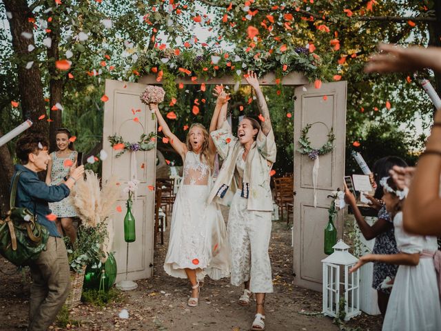 Il matrimonio di Mariagiulia e Federica a Gaggiano, Milano 81