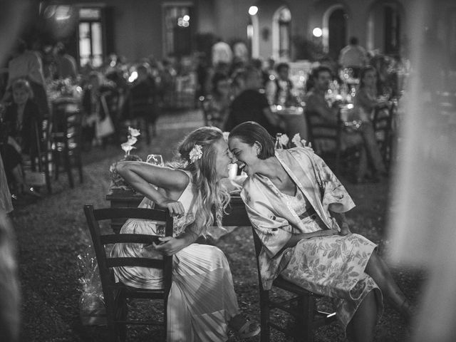 Il matrimonio di Mariagiulia e Federica a Gaggiano, Milano 2