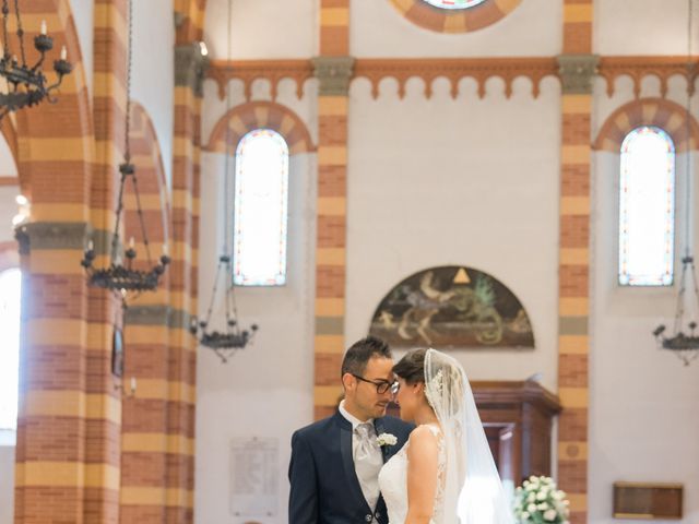 Il matrimonio di Giuseppe e Manuela a Castel San Pietro Terme, Bologna 25