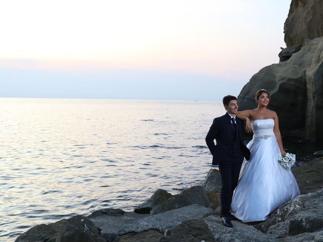 Il matrimonio di pietro e Fabrizia a Bacoli, Napoli 15
