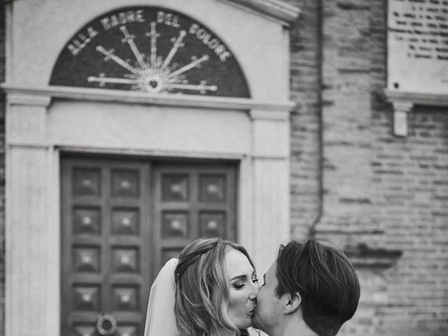 Il matrimonio di Adrianna e Joele a Fermo, Fermo 28
