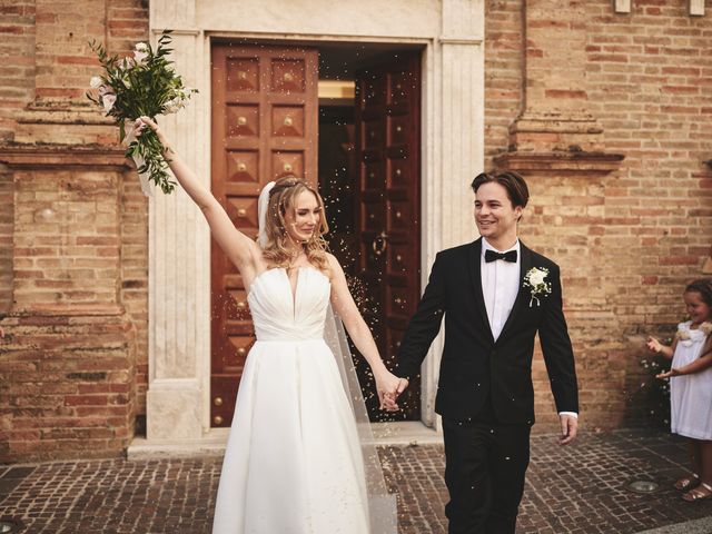 Il matrimonio di Adrianna e Joele a Fermo, Fermo 29