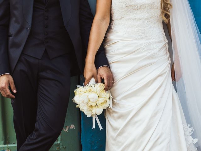 Il matrimonio di Luca e Veronica a Viareggio, Lucca 35