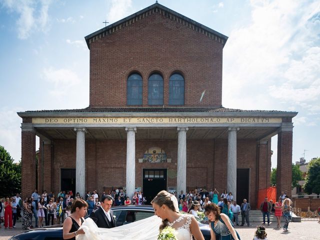 Il matrimonio di Luca e Nazzarena a Rovato, Brescia 17