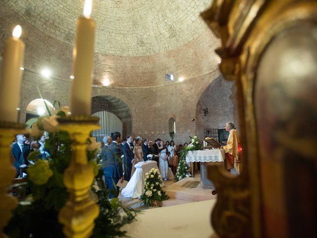 Il matrimonio di Marco e Paola a Camerino, Macerata 48