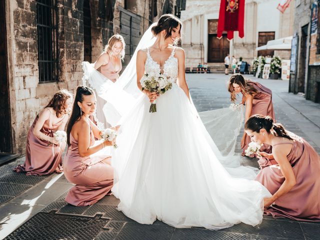 Il matrimonio di Marco e Ilaria a Gubbio, Perugia 11