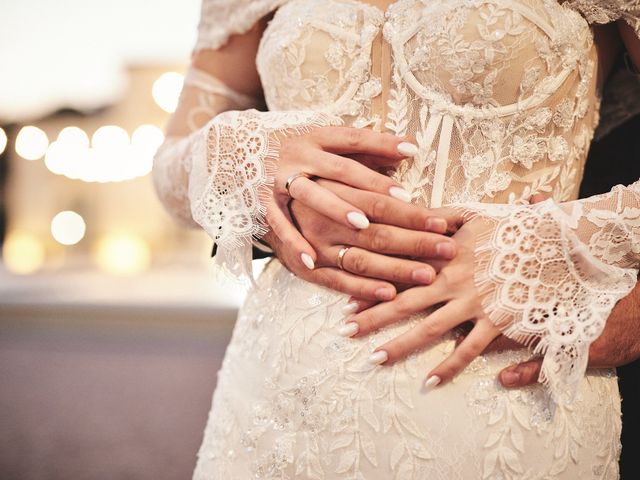 Il matrimonio di Petru e Daniela a Porto Recanati, Macerata 12